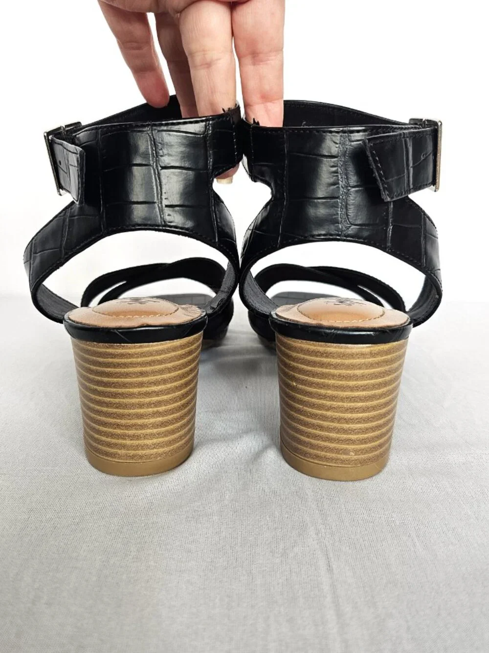 Style & Co Leezaap Black Croc Wedge Sandals | Size 7.5M